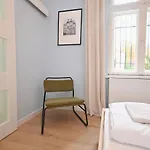 Harmonious Victus In Downtown By Renters Lägenhet Sopot