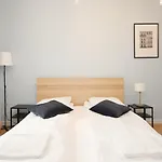 Harmonious Victus In Downtown By Renters * Sopot