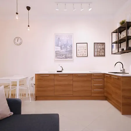 Harmonious Garden Victus In By Renters