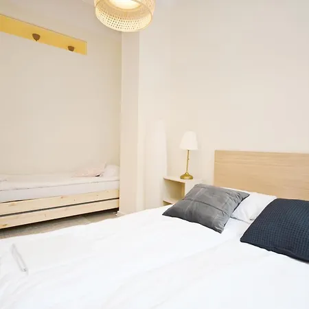 Harmonious Victus In Downtown By Renters Lägenhet Sopot